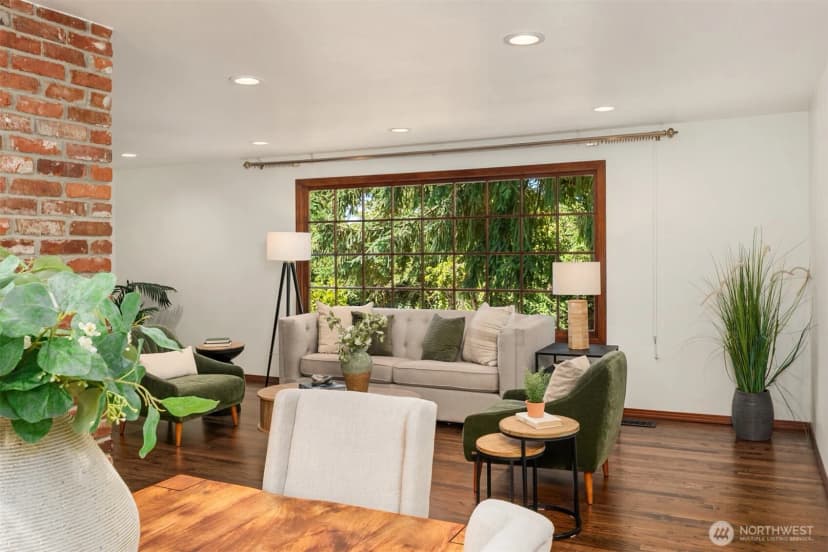 Property photo for 2805 124th Place Ne, Bellevue photo 15