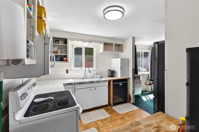 Property photo for 26440 127th Avenue Se, Kent photo 13
