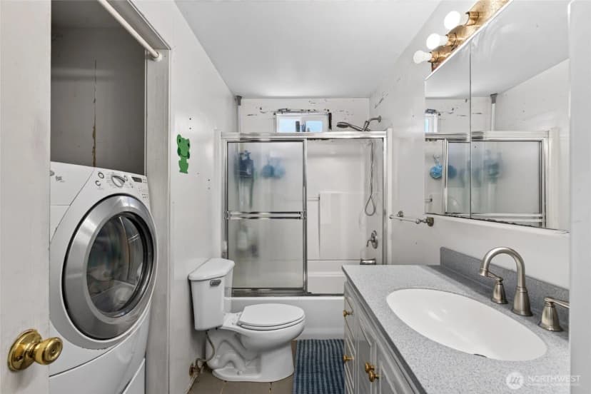 Property photo for 26440 127th Avenue Se, Kent photo 16