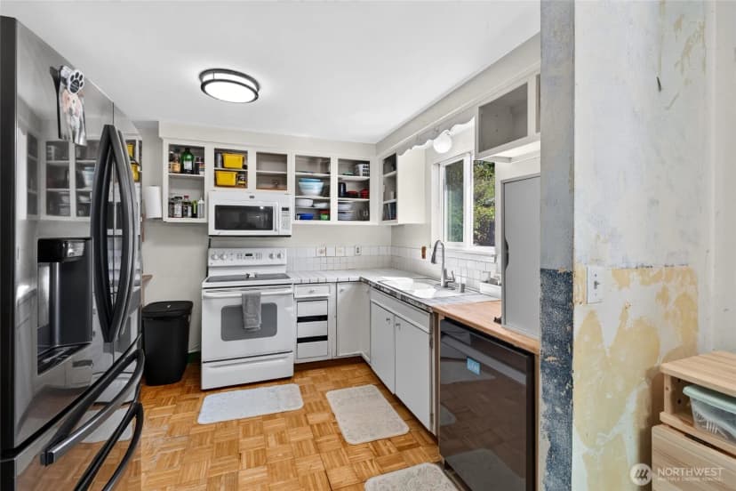 Property photo for 26440 127th Avenue Se, Kent photo 11