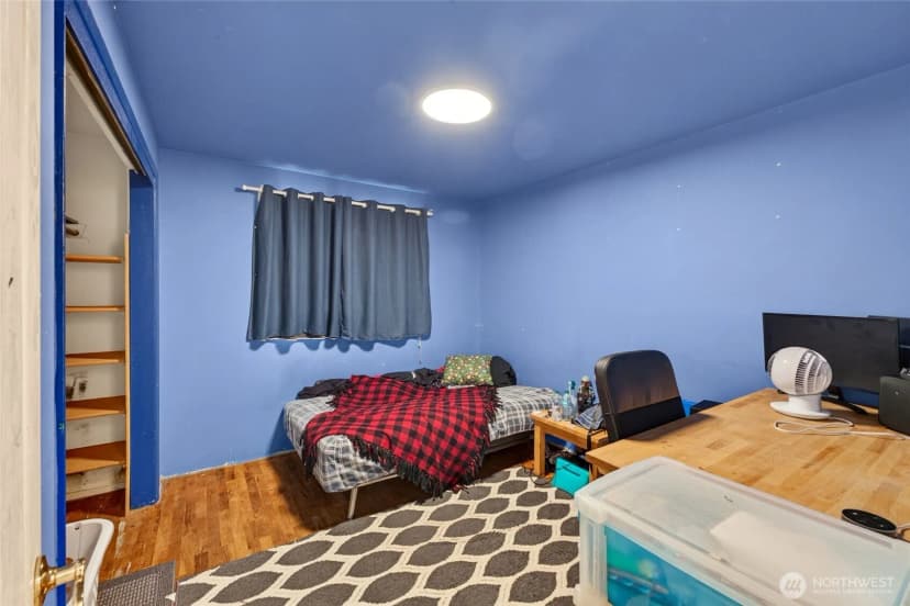Property photo for 26440 127th Avenue Se, Kent photo 24