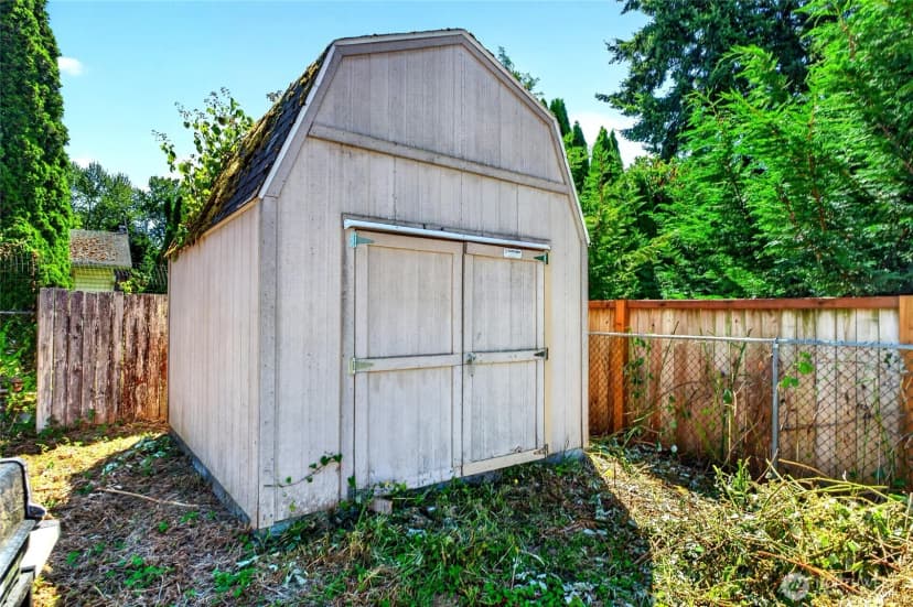 Property photo for 26440 127th Avenue Se, Kent photo 29