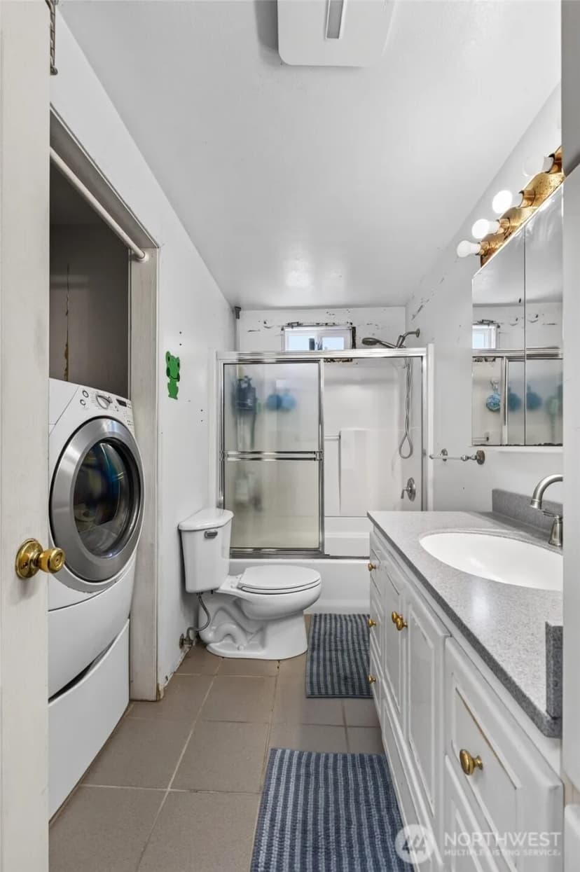 Property photo for 26440 127th Avenue Se, Kent photo 15