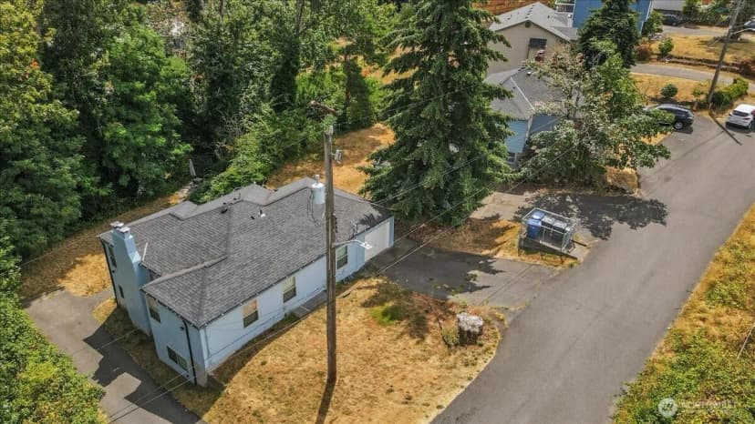 Property photo for 13622 51st Avenue S, Tukwila photo 4