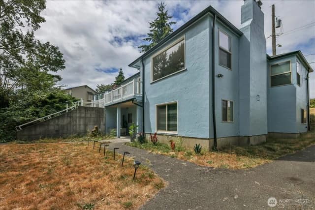 Property photo for 13622 51st Avenue S, Tukwila photo 3