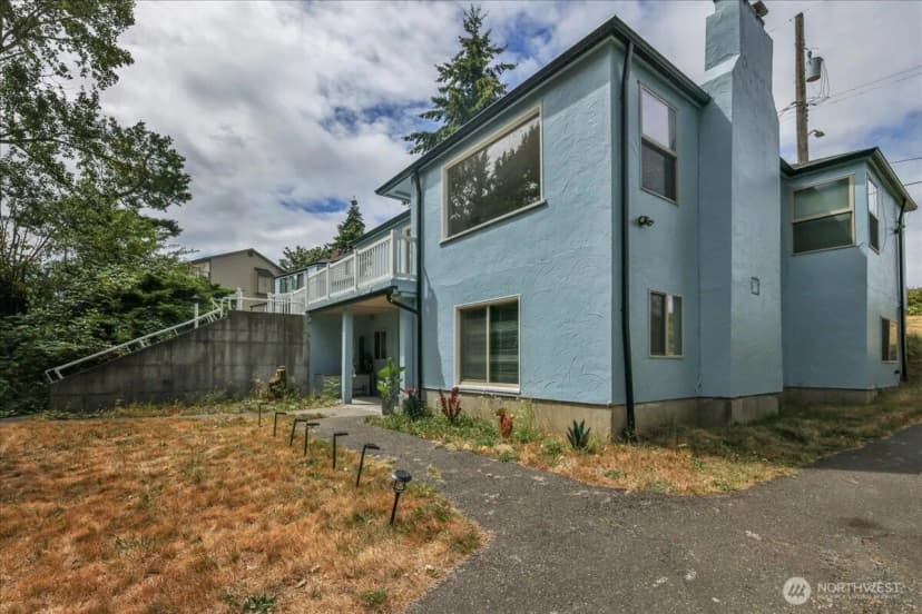 Property photo for 13622 51st Avenue S, Tukwila photo 3