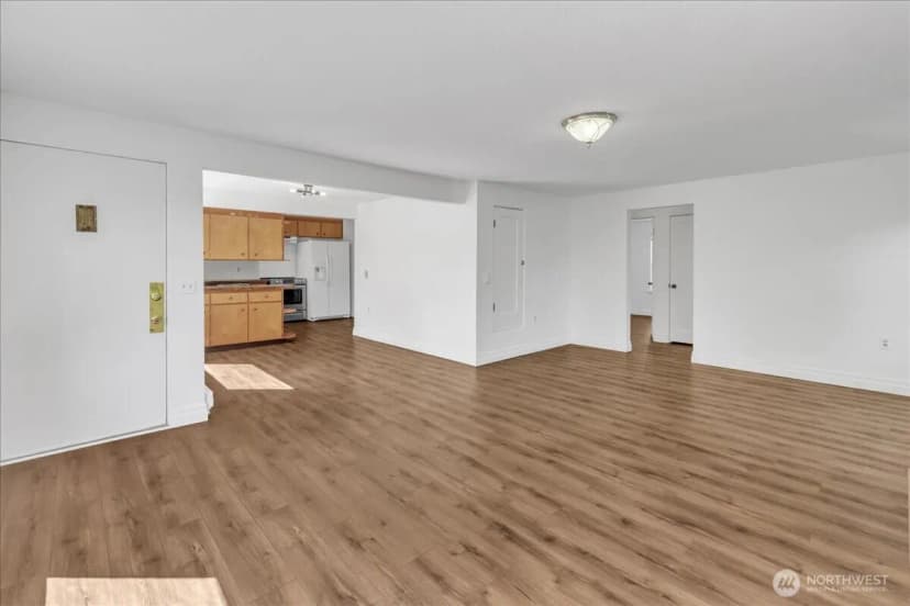 Property photo for 13622 51st Avenue S, Tukwila photo 21