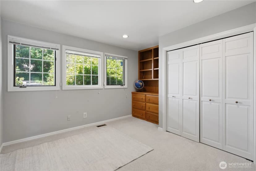 Property photo for 14018 Se 51st Place, Bellevue photo 24