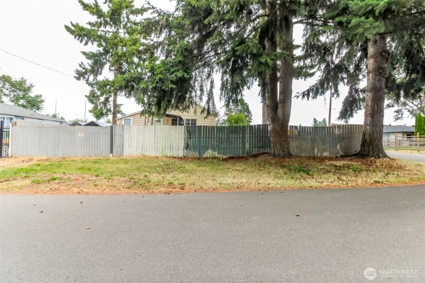 Property photo for 1826 G Street Se, Auburn photo 12