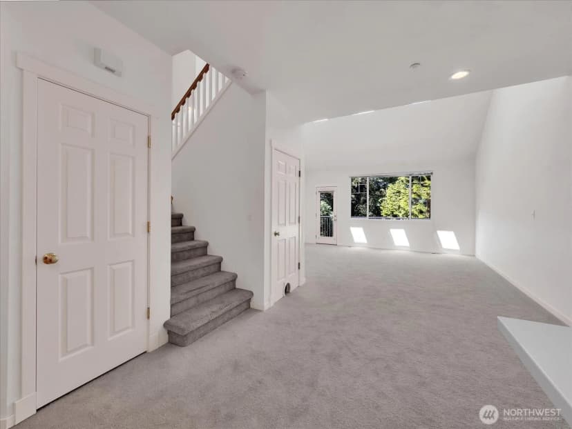 Property photo for 15414 135th Place Ne #32a, Woodinville photo 4