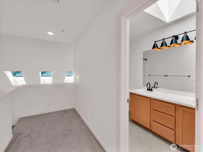 Property photo for 15414 135th Place Ne #32a, Woodinville photo 26