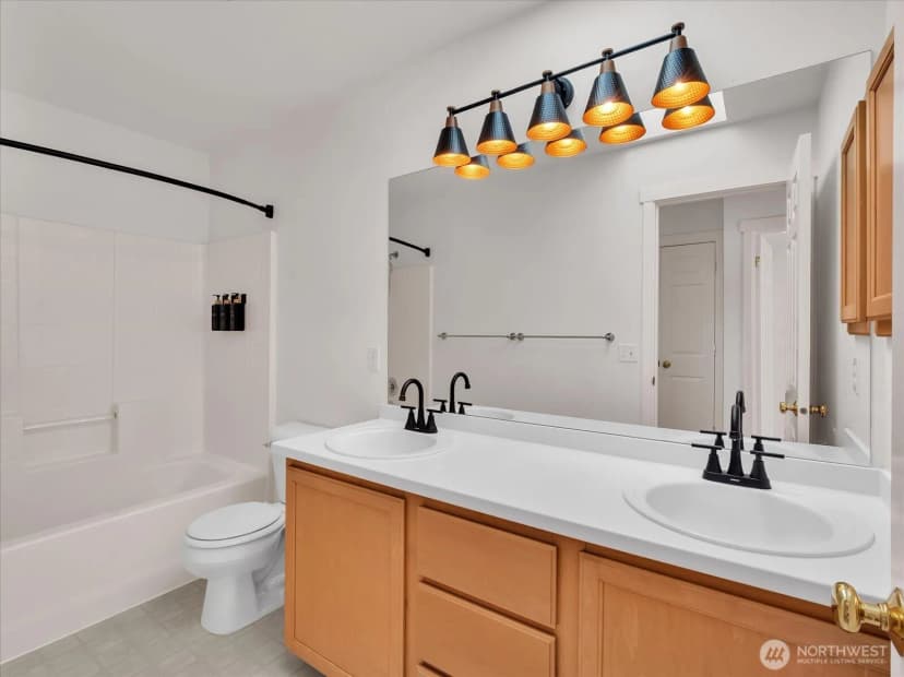 Property photo for 15414 135th Place Ne #32a, Woodinville photo 24