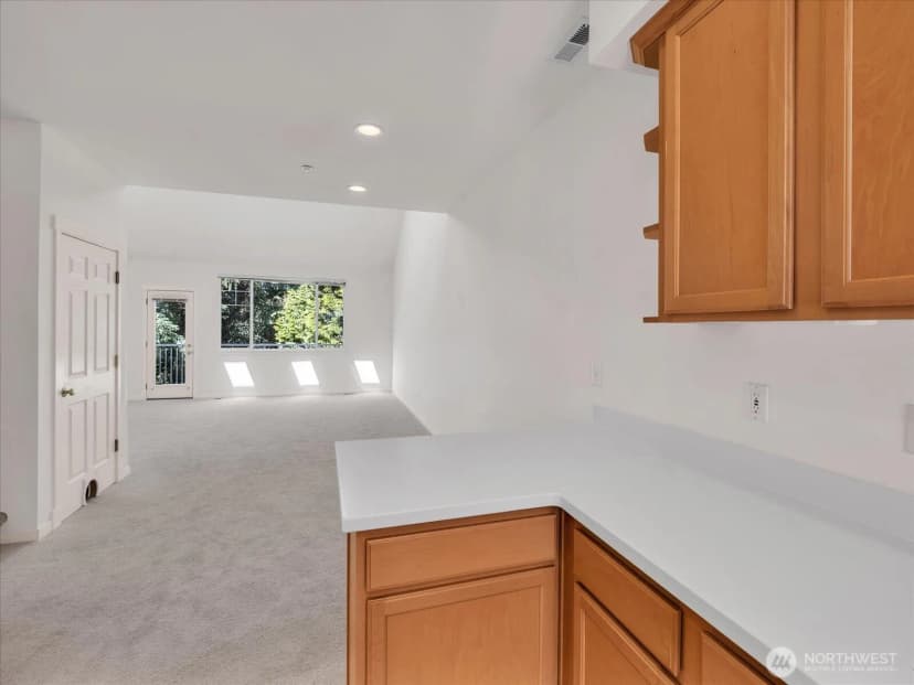 Property photo for 15414 135th Place Ne #32a, Woodinville photo 10