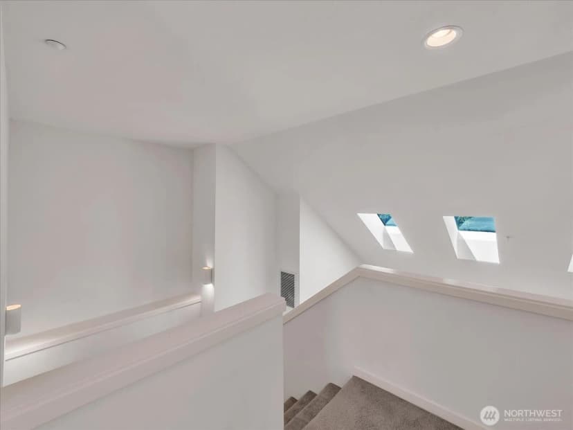 Property photo for 15414 135th Place Ne #32a, Woodinville photo 23
