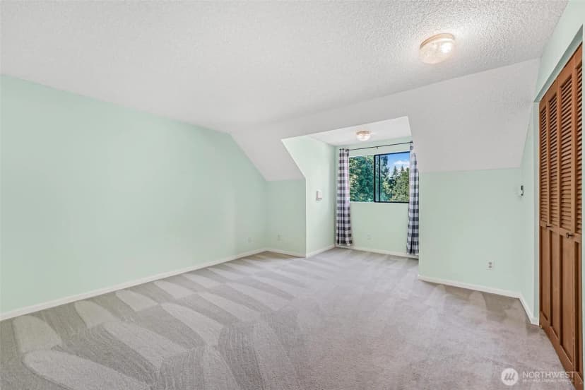 Property photo for 15255 206th Avenue Se, Renton photo 28