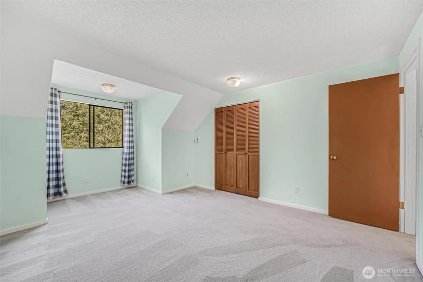 Property photo for 15255 206th Avenue Se, Renton photo 26