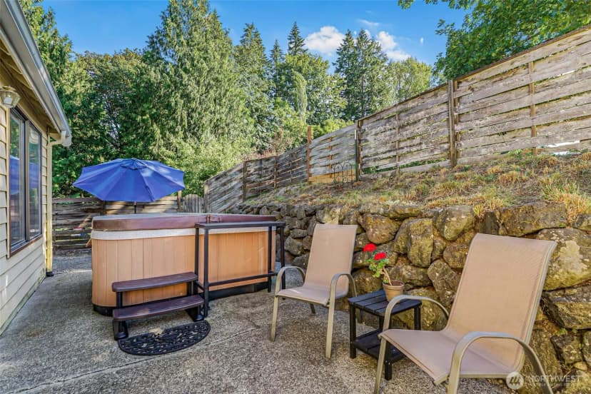Property photo for 15255 206th Avenue Se, Renton photo 31