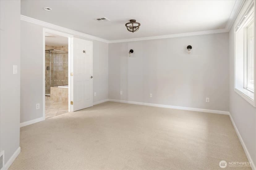 Property photo for 605 S 198th Street, Des Moines photo 15