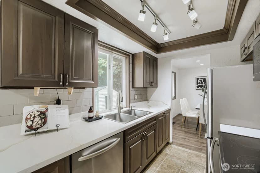 Property photo for 2026 Timber Trail, Bothell photo 9