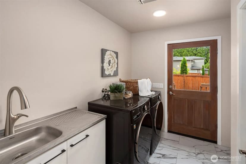 Property photo for 1305 233rd Street Se, Bothell photo 13