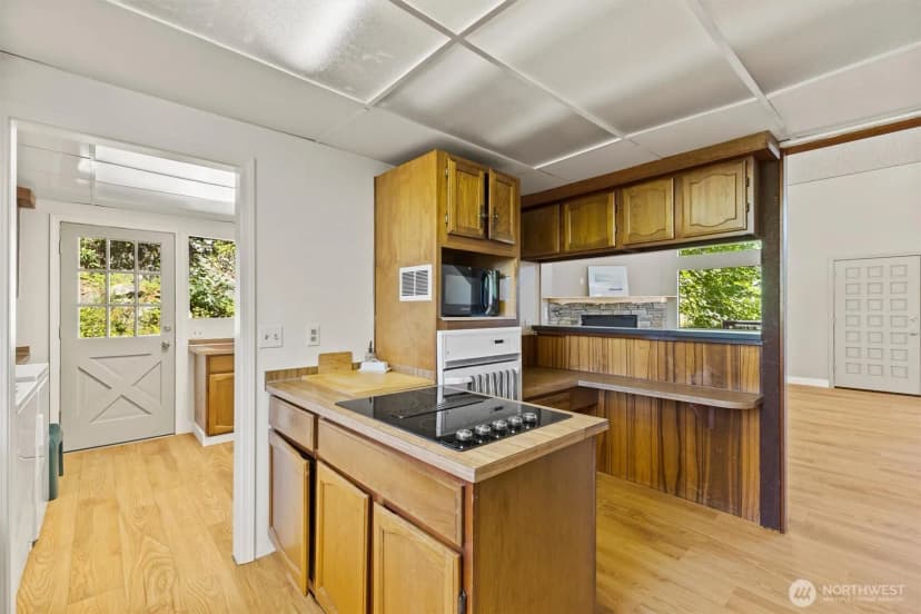 Property photo for 4333 Wildwood Lane, Anacortes photo 5