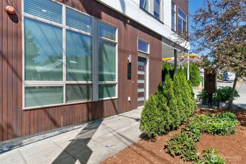 Property photo for 6747 15th Avenue Nw, Seattle photo 29