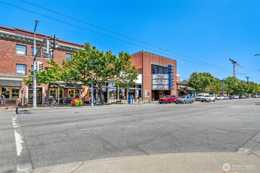 Property photo for 6747 15th Avenue Nw, Seattle photo 31