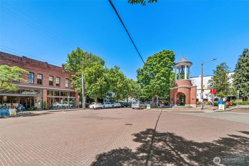 Property photo for 6747 15th Avenue Nw, Seattle photo 30