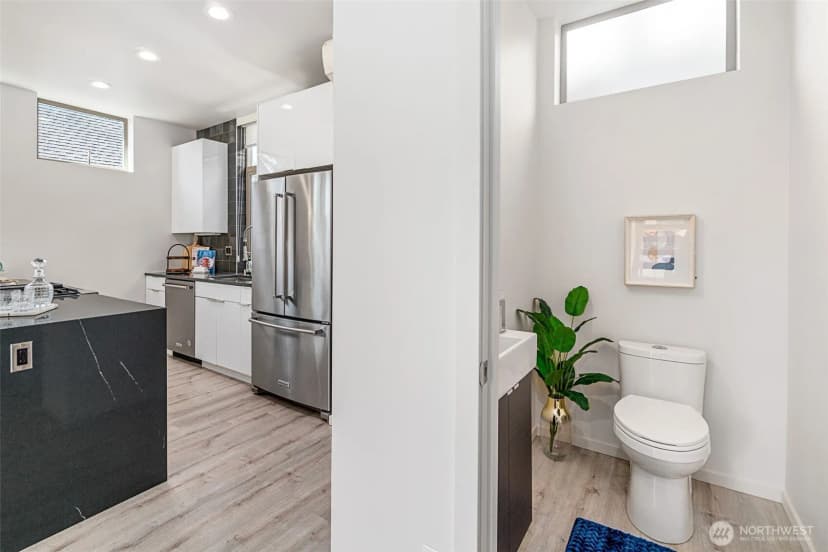 Property photo for 6747 15th Avenue Nw, Seattle photo 14