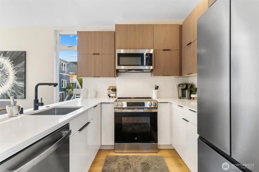 Property photo for 7150 47th Avenue Sw, Seattle photo 5