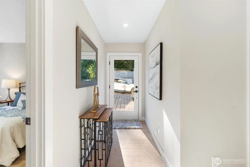 Property photo for 7150 47th Avenue Sw, Seattle photo 11