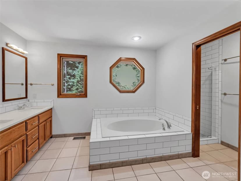 Property photo for 18630 Ne 194th Street, Woodinville photo 12