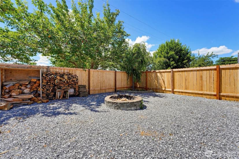 Property photo for 9229 Carys Street Se, Yelm photo 27