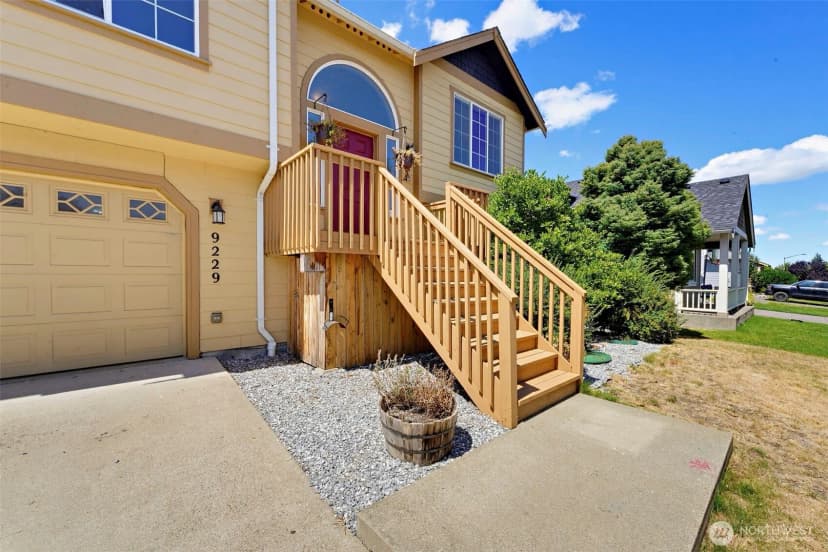Property photo for 9229 Carys Street Se, Yelm photo 32