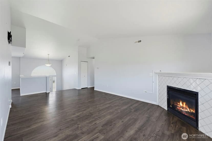 Property photo for 9229 Carys Street Se, Yelm photo 3