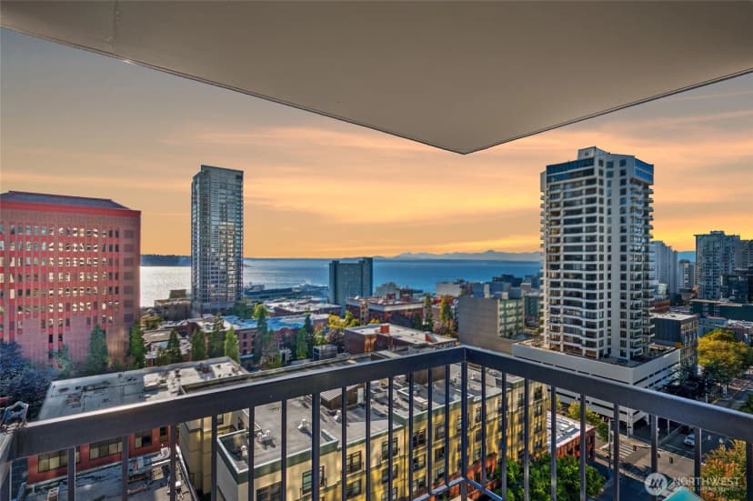 Property photo for 2100 3rd Avenue #1503, Seattle photo 37