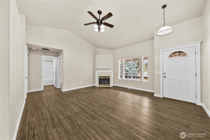 Property photo for 11306 211th Avenue Ct E, Bonney Lake photo 5