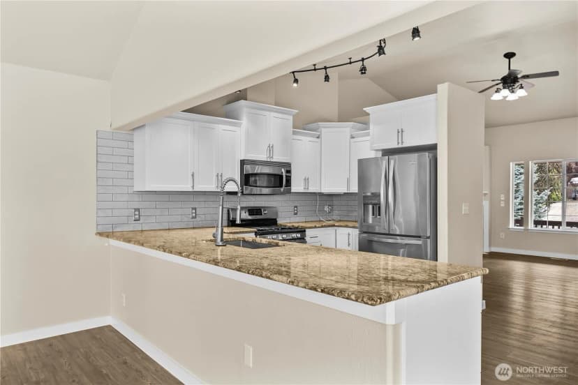 Property photo for 11306 211th Avenue Ct E, Bonney Lake photo 8