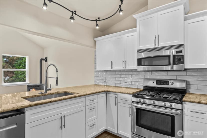 Property photo for 11306 211th Avenue Ct E, Bonney Lake photo 13