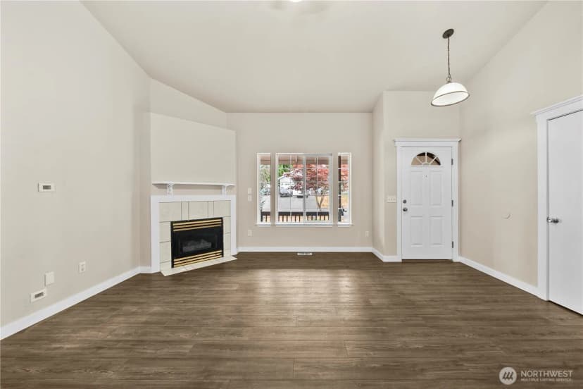 Property photo for 11306 211th Avenue Ct E, Bonney Lake photo 6