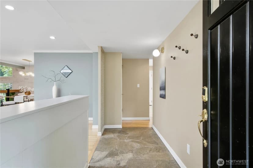 Property photo for 16119 Se 31st St, Bellevue photo 3