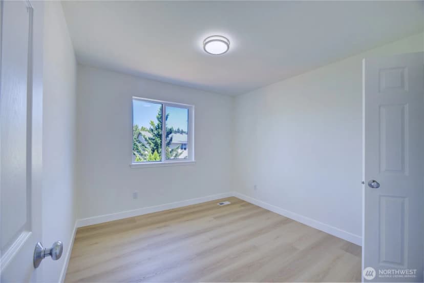 Property photo for 5128 Ne 11th Street, Renton photo 23