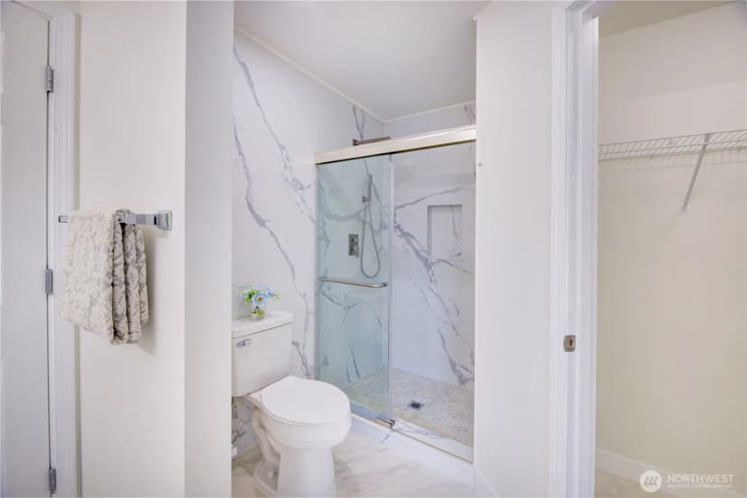Property photo for 5128 Ne 11th Street, Renton photo 18