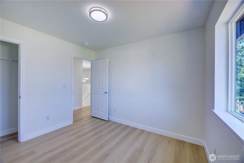 Property photo for 5128 Ne 11th Street, Renton photo 24