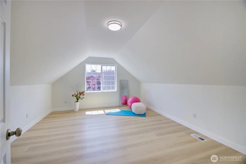 Property photo for 5128 Ne 11th Street, Renton photo 25