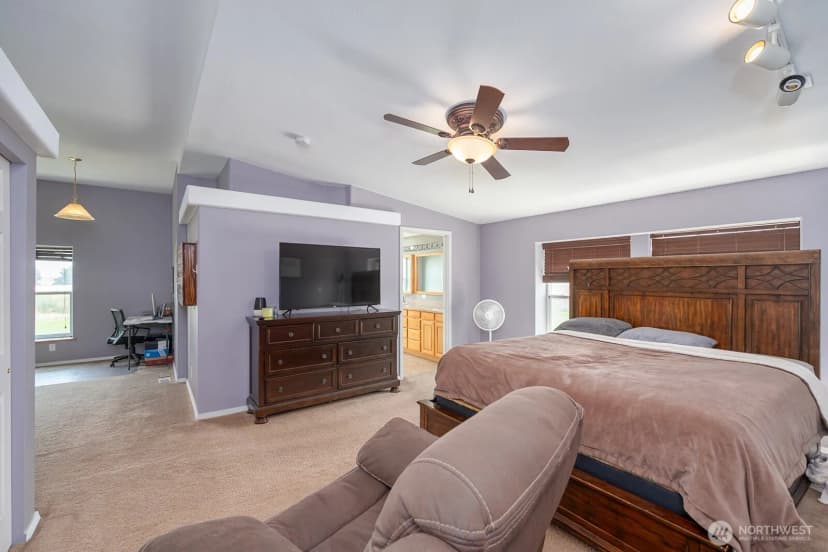 Property photo for 8379 Road 10 Nw, Ephrata photo 24