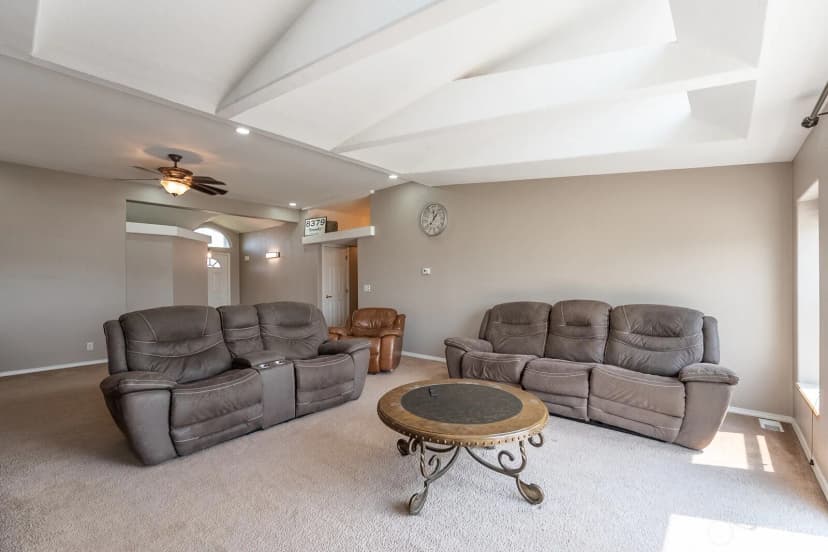 Property photo for 8379 Road 10 Nw, Ephrata photo 8