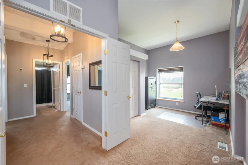 Property photo for 8379 Road 10 Nw, Ephrata photo 26