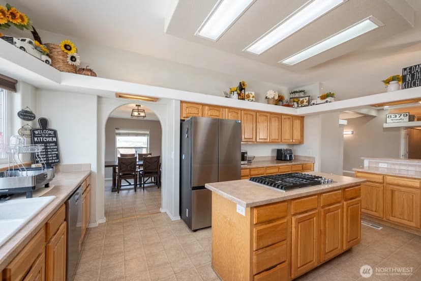 Property photo for 8379 Road 10 Nw, Ephrata photo 14