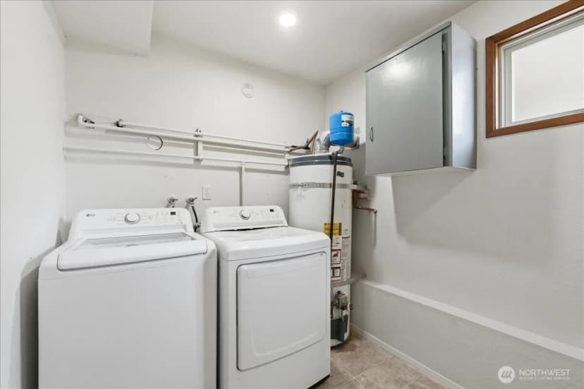 Property photo for 29040 188 Avenue Se, Kent photo 24